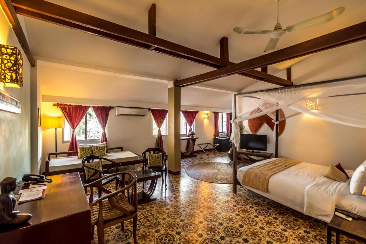 Villa Langka Hotel & Restaurant Phnom Penh Bagian luar foto