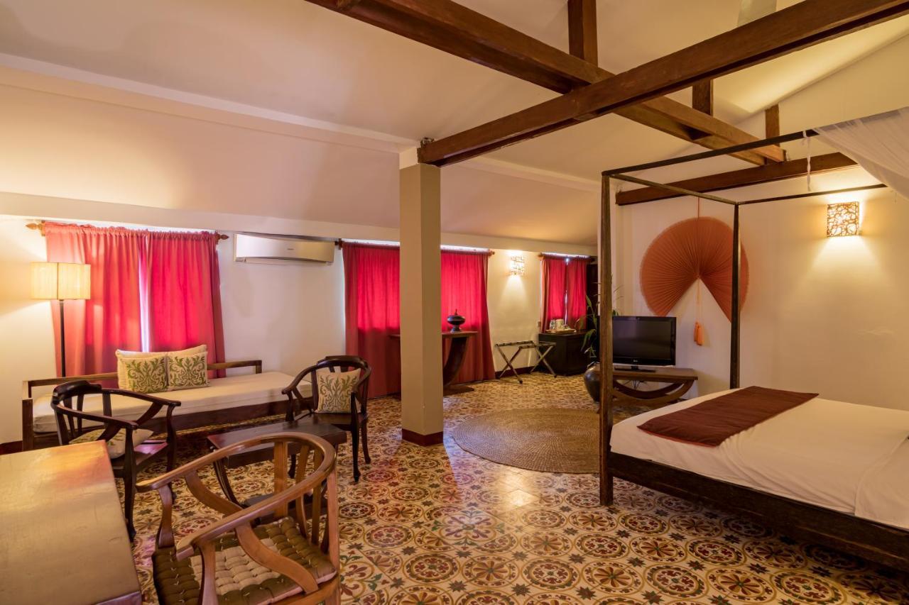 Villa Langka Hotel & Restaurant Phnom Penh Bagian luar foto